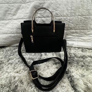 Black crossbody/ hand bag